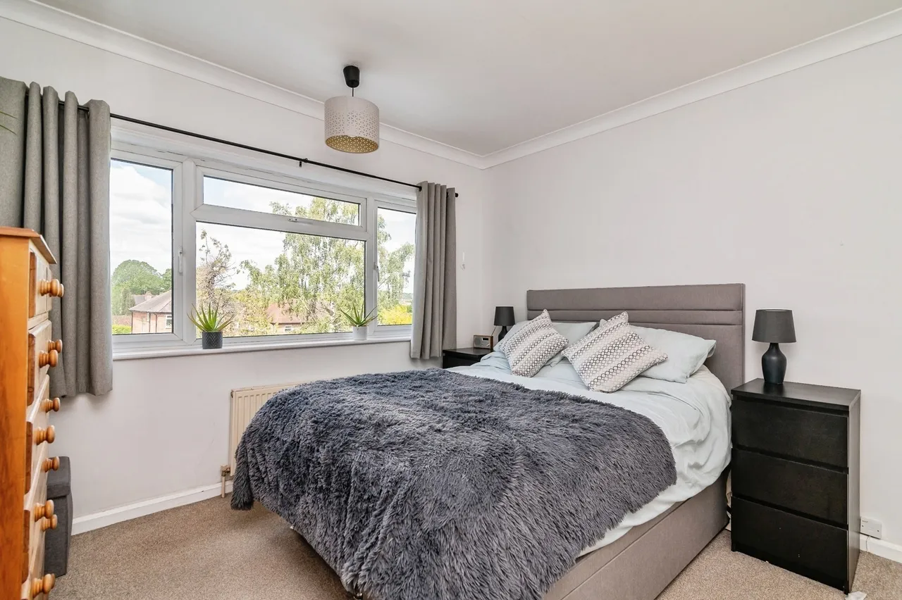 The Crescent, Woodthorpe, NG5, photo 11