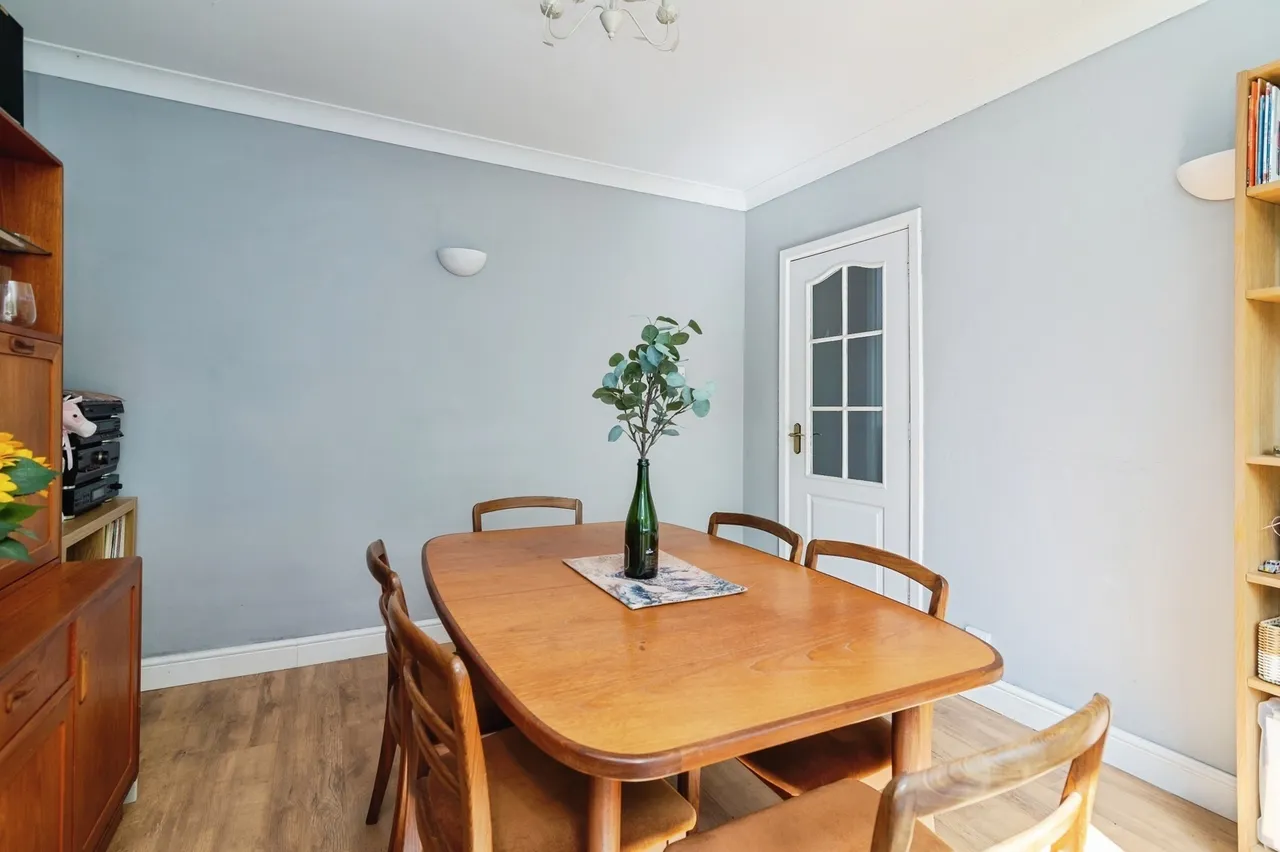 The Crescent, Woodthorpe, NG5, photo 5