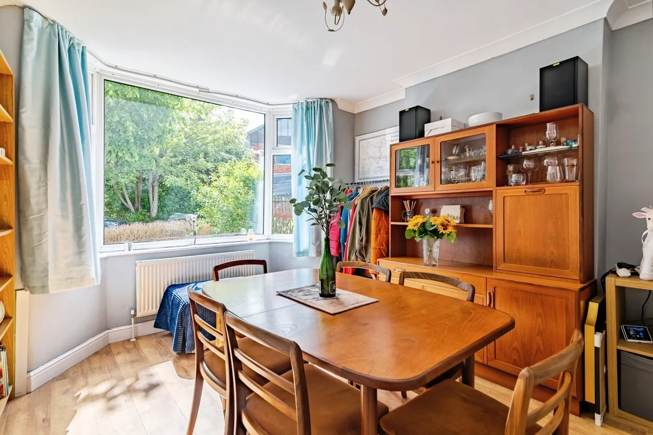 The Crescent, Woodthorpe, NG5, photo 4