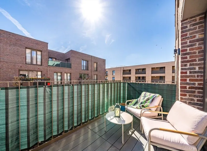 Clarke Avenue, Hounslow, TW3, photo 6