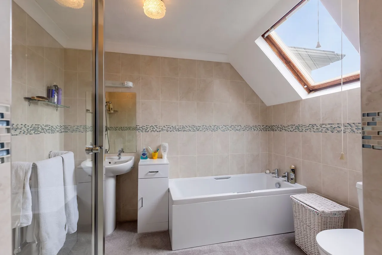 Architecturally Designed Home with Ou, photo 15