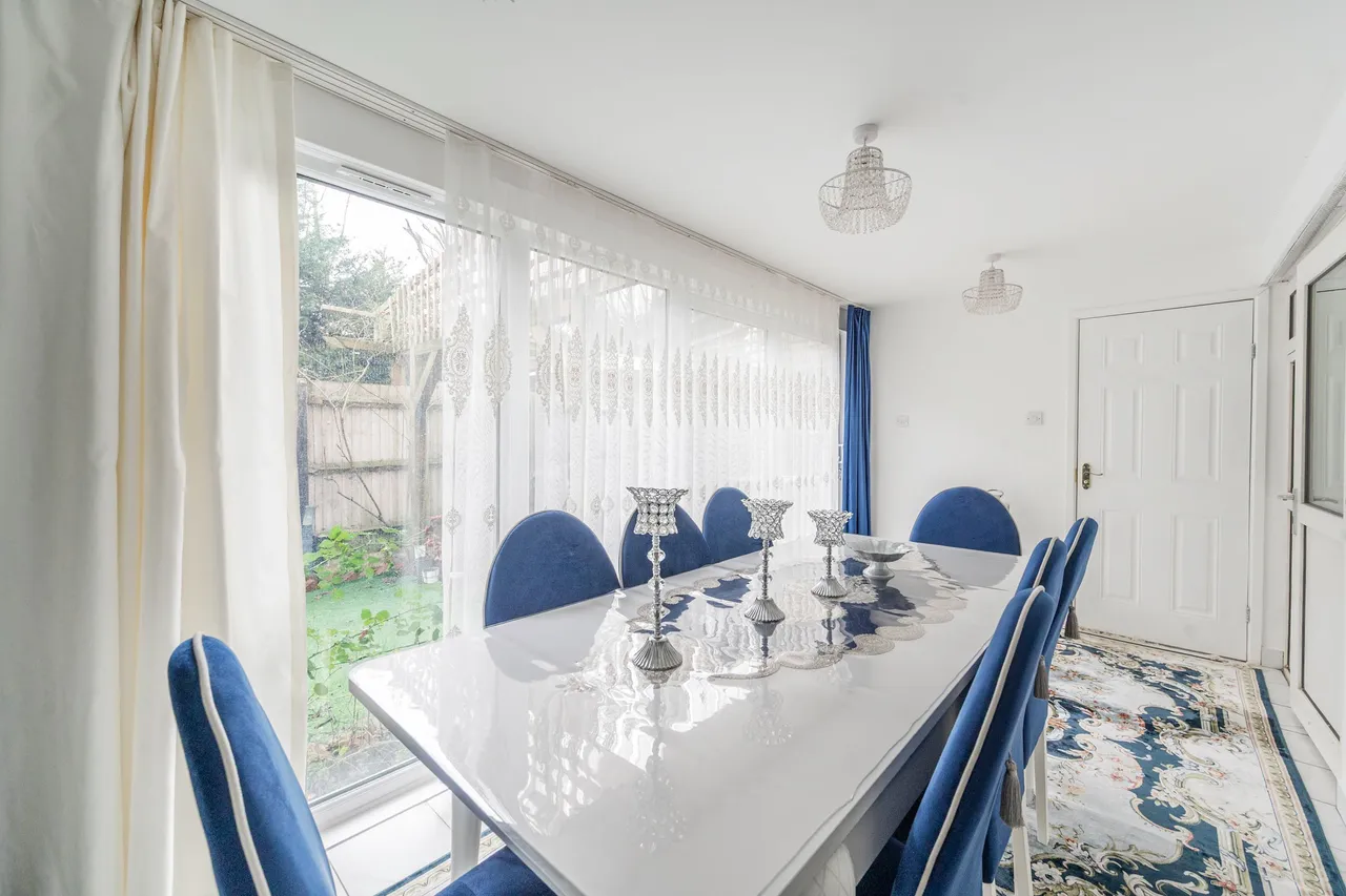 15 Robb Road, Stanmore, photo 5