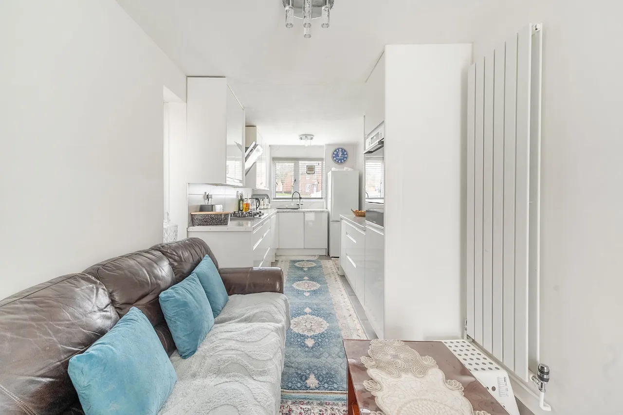 15 Robb Road, Stanmore, photo 3