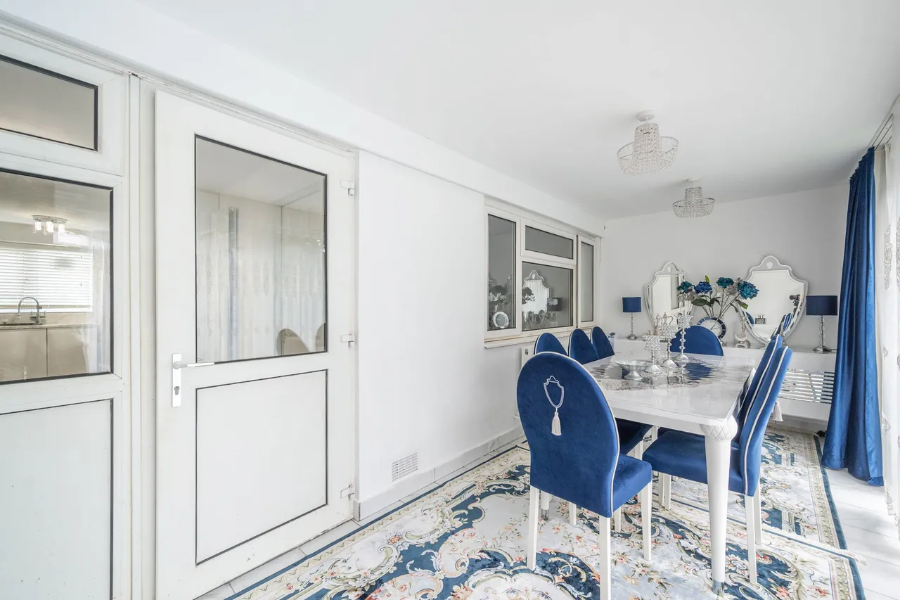 15 Robb Road, Stanmore, photo 6