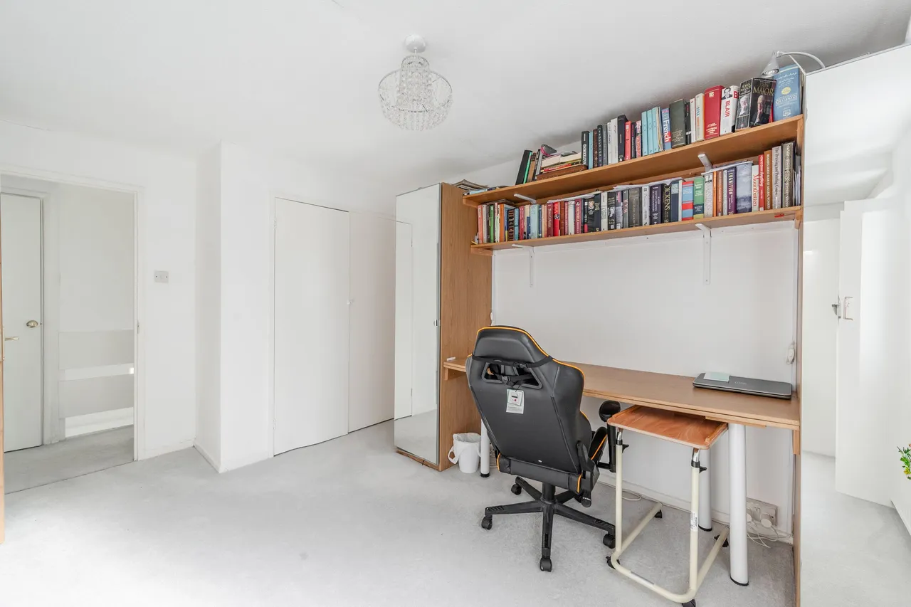 15 Robb Road, Stanmore, photo 11