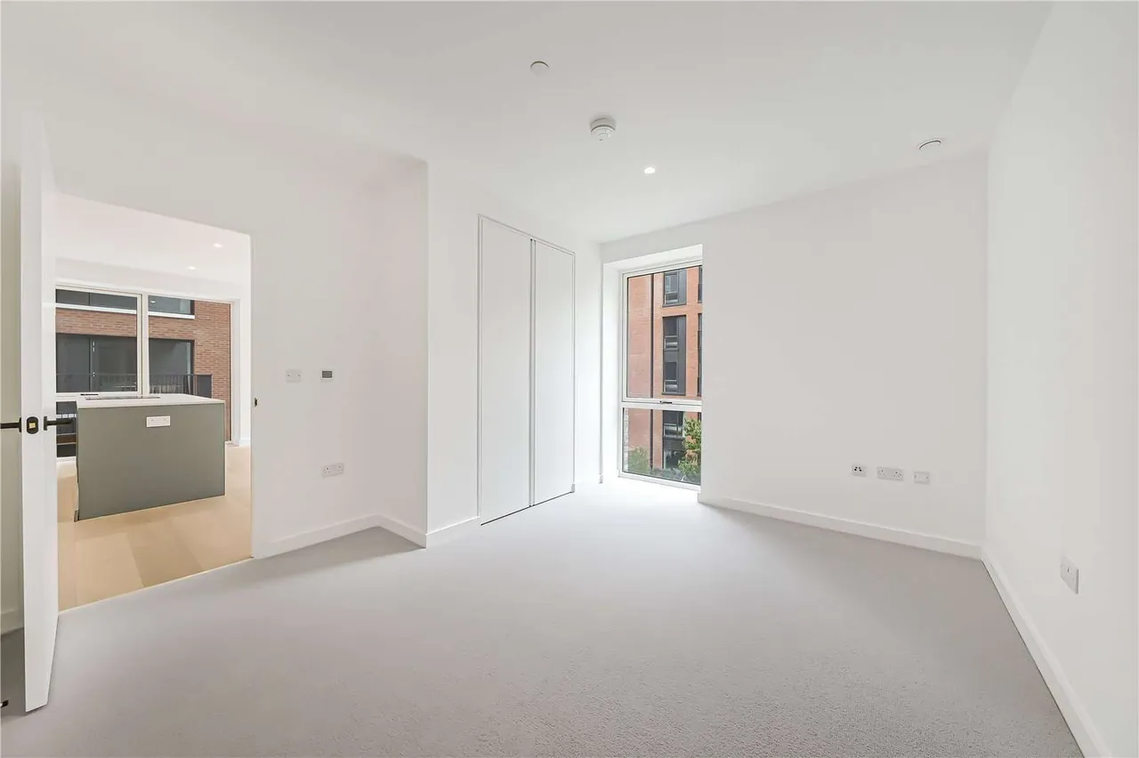 Parkview Avenue, London, NW2, photo 6