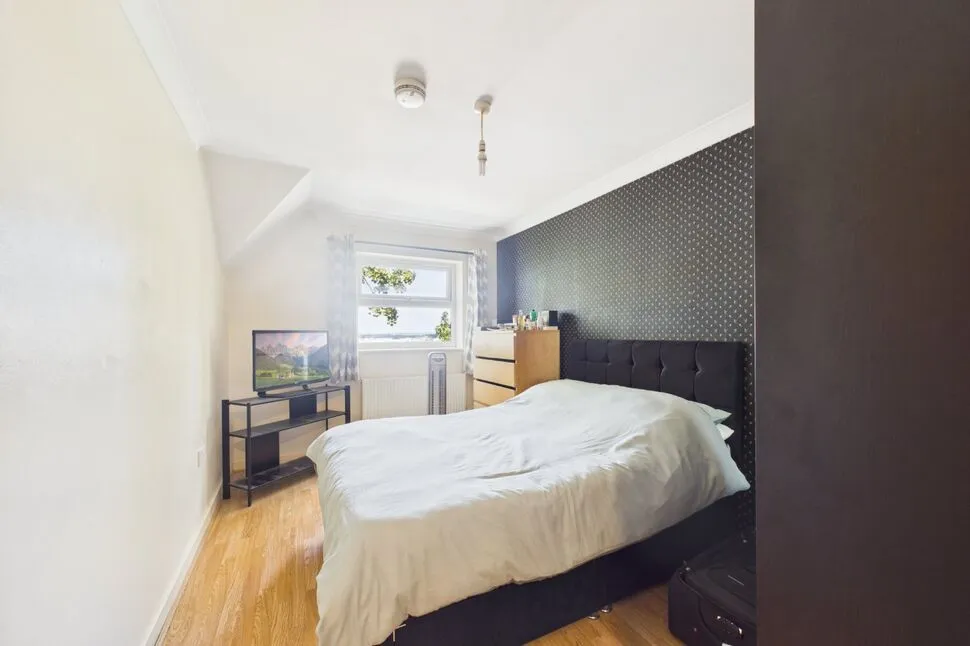 Flat 9 Valley Heights Joyce Green, Dartford, DA1, photo 2