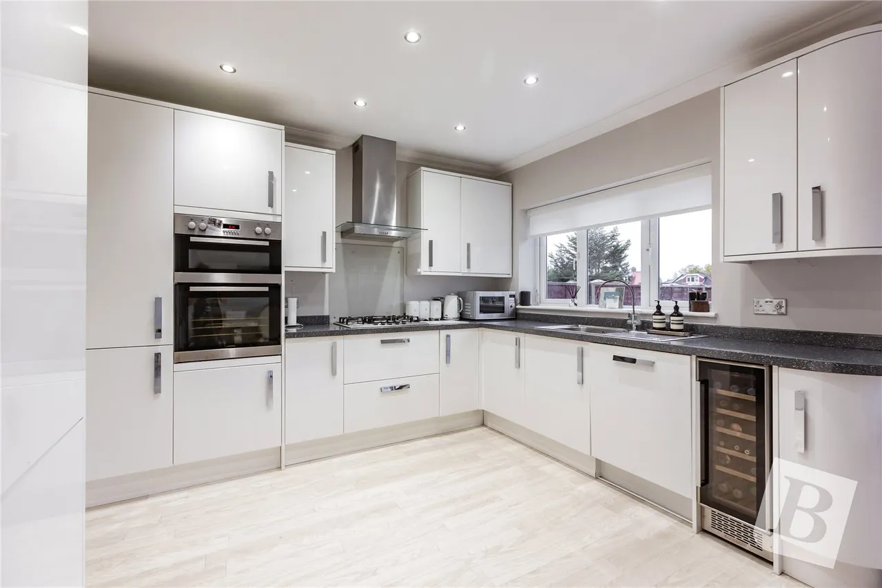 Hornchurch, RM12, photo 8