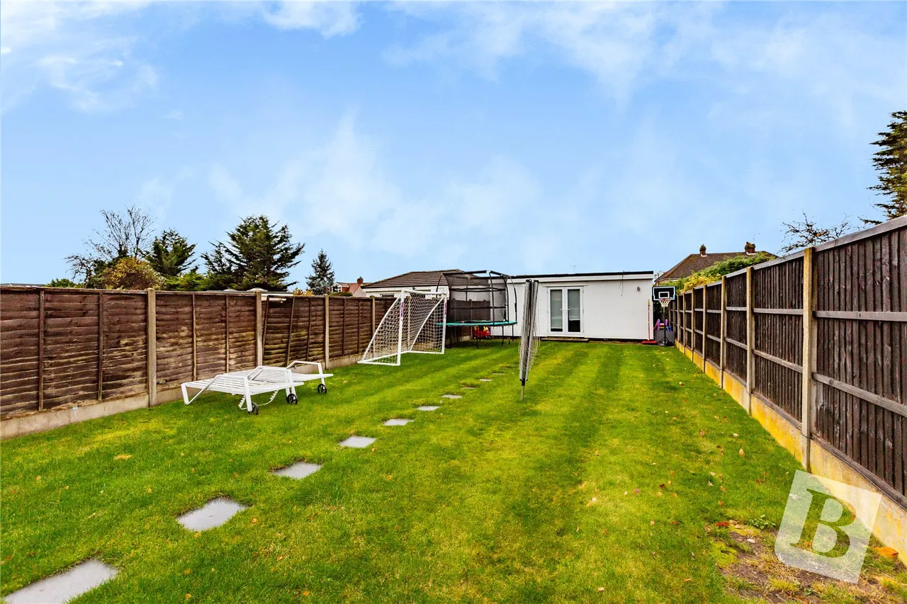 Hornchurch, RM12, photo 4