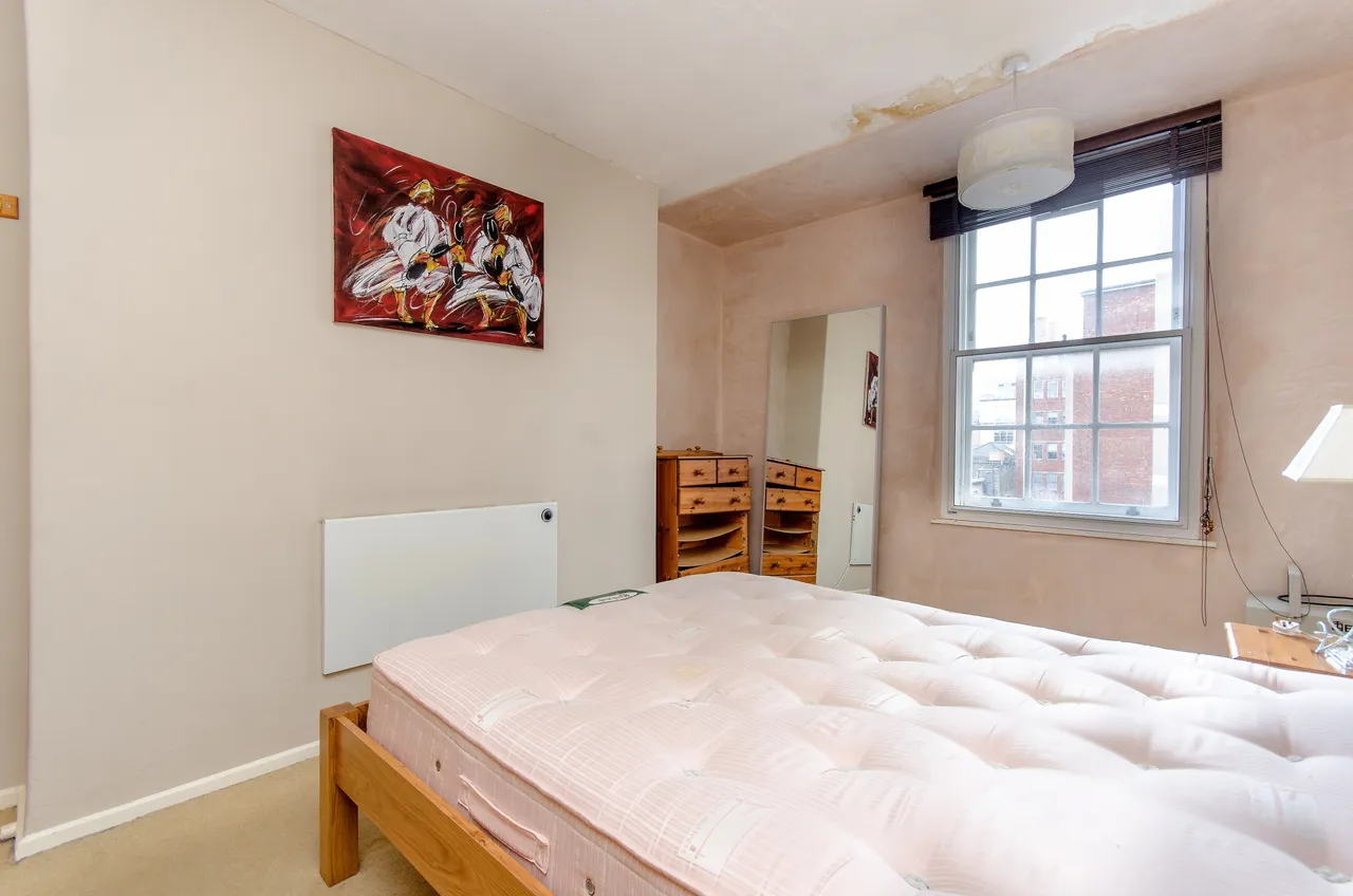 London, EC1N, photo 8
