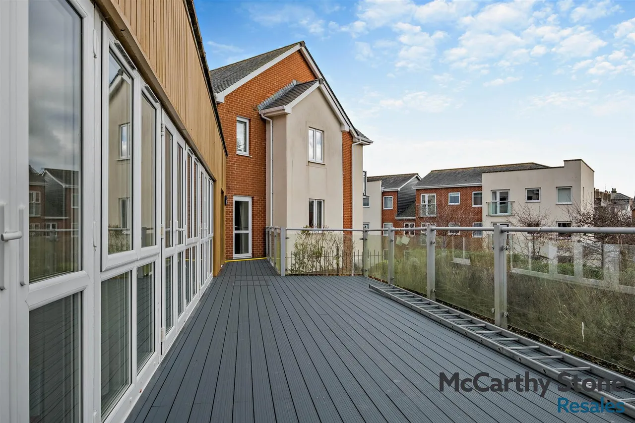 Foxes Road, Newport, PO30, photo 24