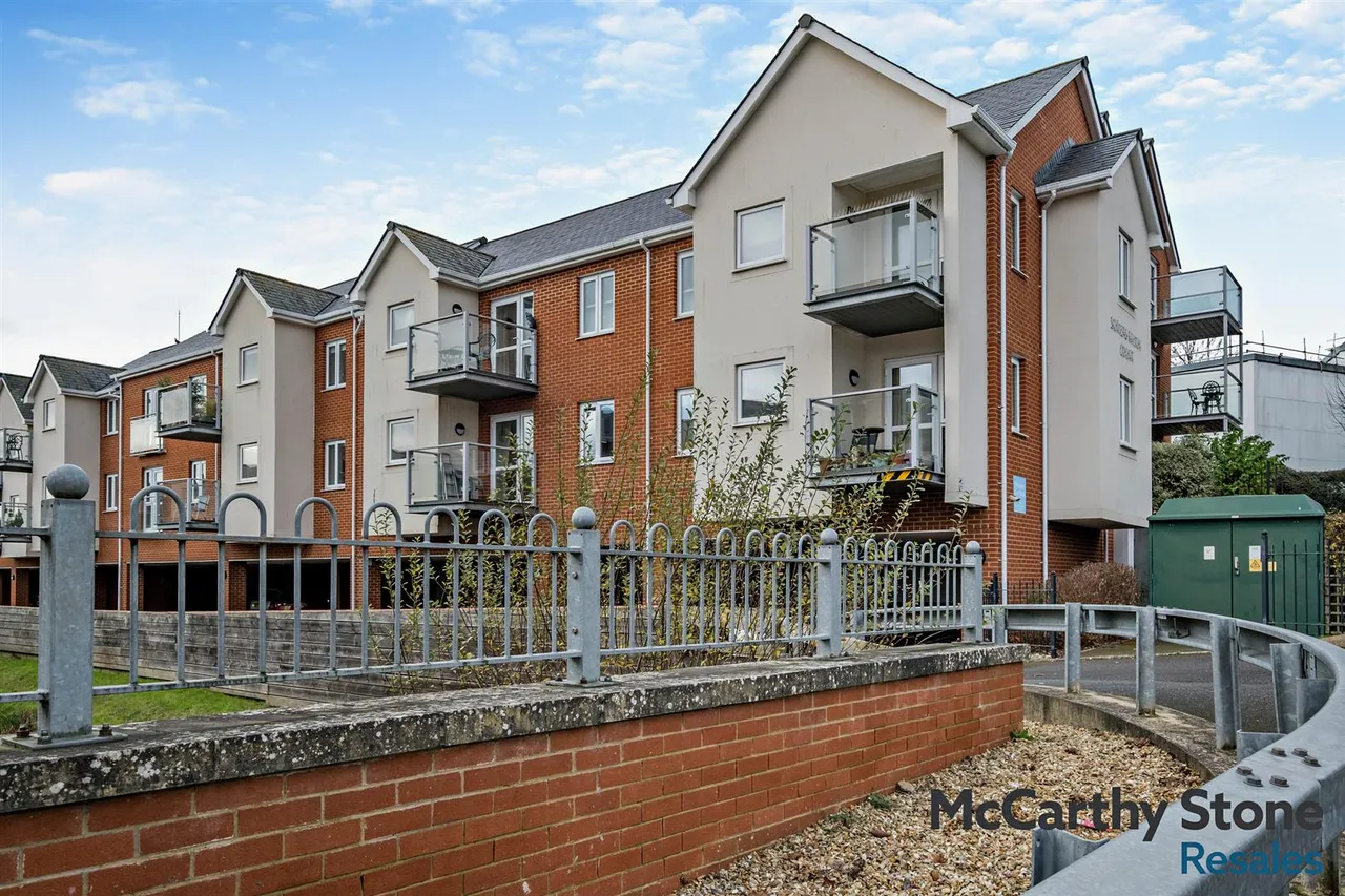Foxes Road, Newport, PO30, photo 9
