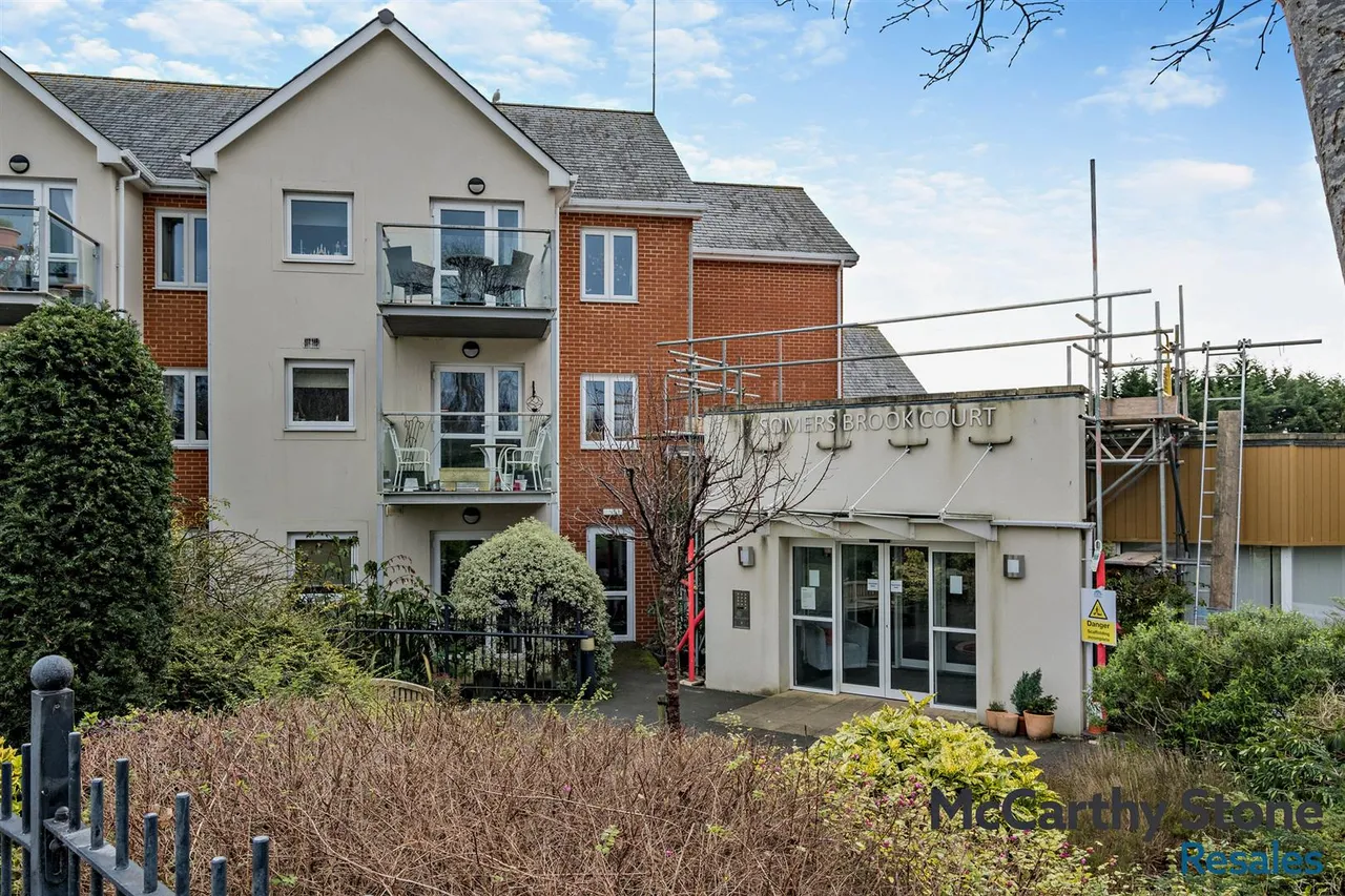 Foxes Road, Newport, PO30, photo 23