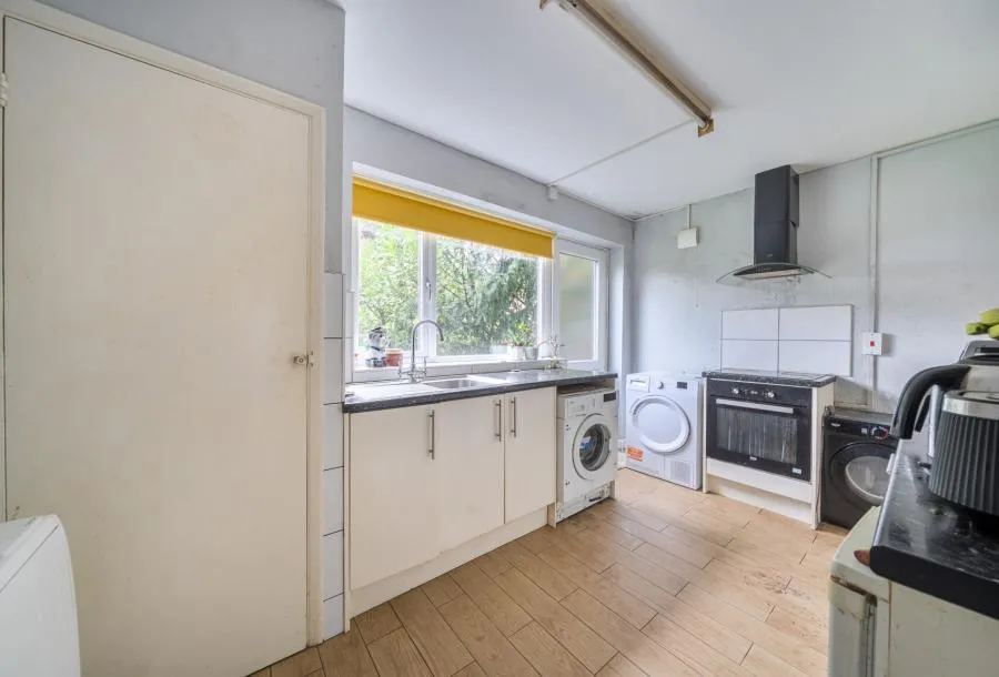 Heatherdene Close, Mitcham, CR4, photo 11