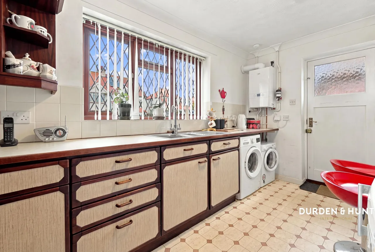 Holland Road, Clacton-On-Sea, CO15, photo 7