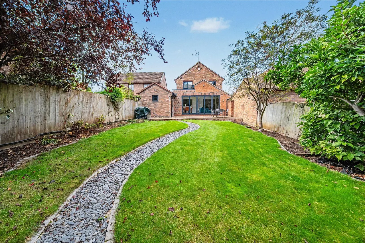 Ashburn Croft, Wetherby, LS22, photo 17