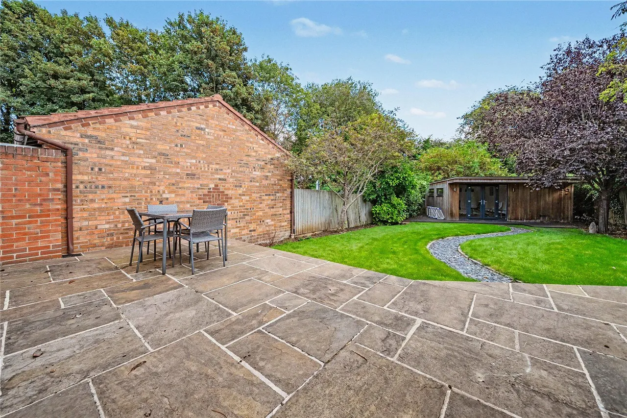 Ashburn Croft, Wetherby, LS22, photo 8