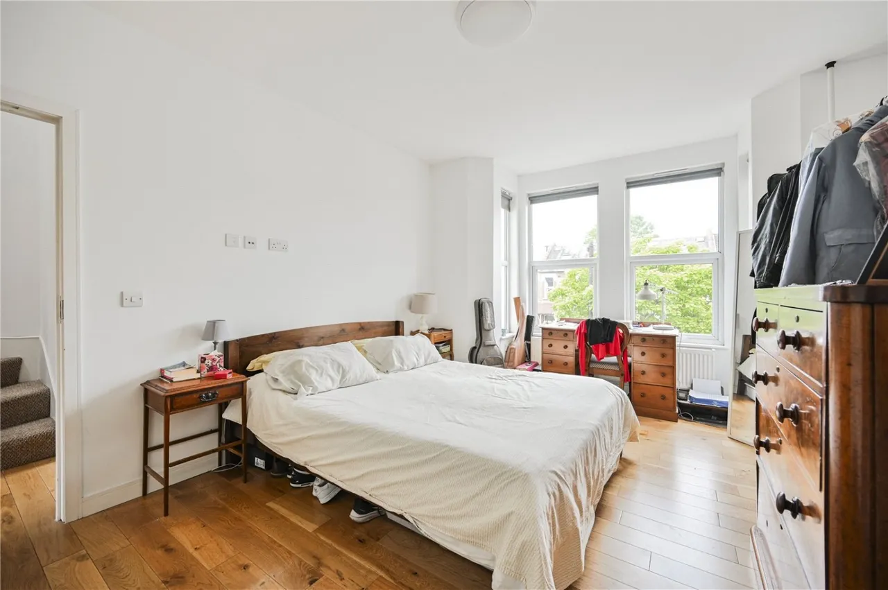 Warwick Road, London, N11, photo 12