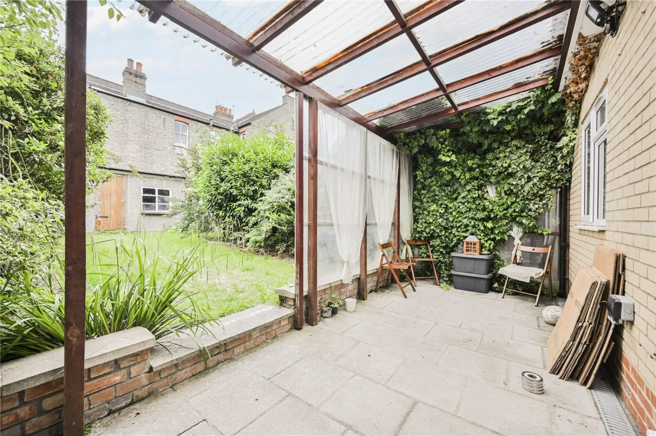 Warwick Road, London, N11, photo 20