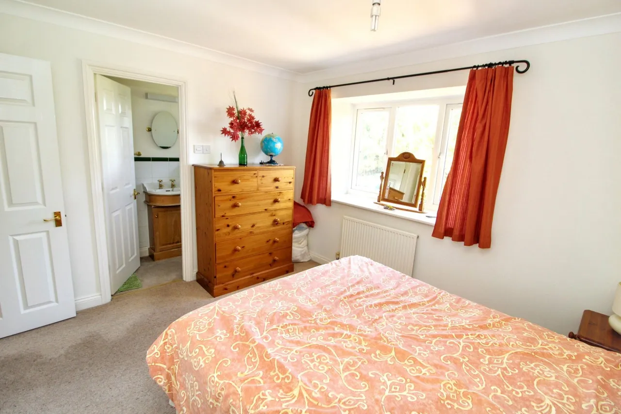 Amersham Road, Hazlemere, HP15, photo 10