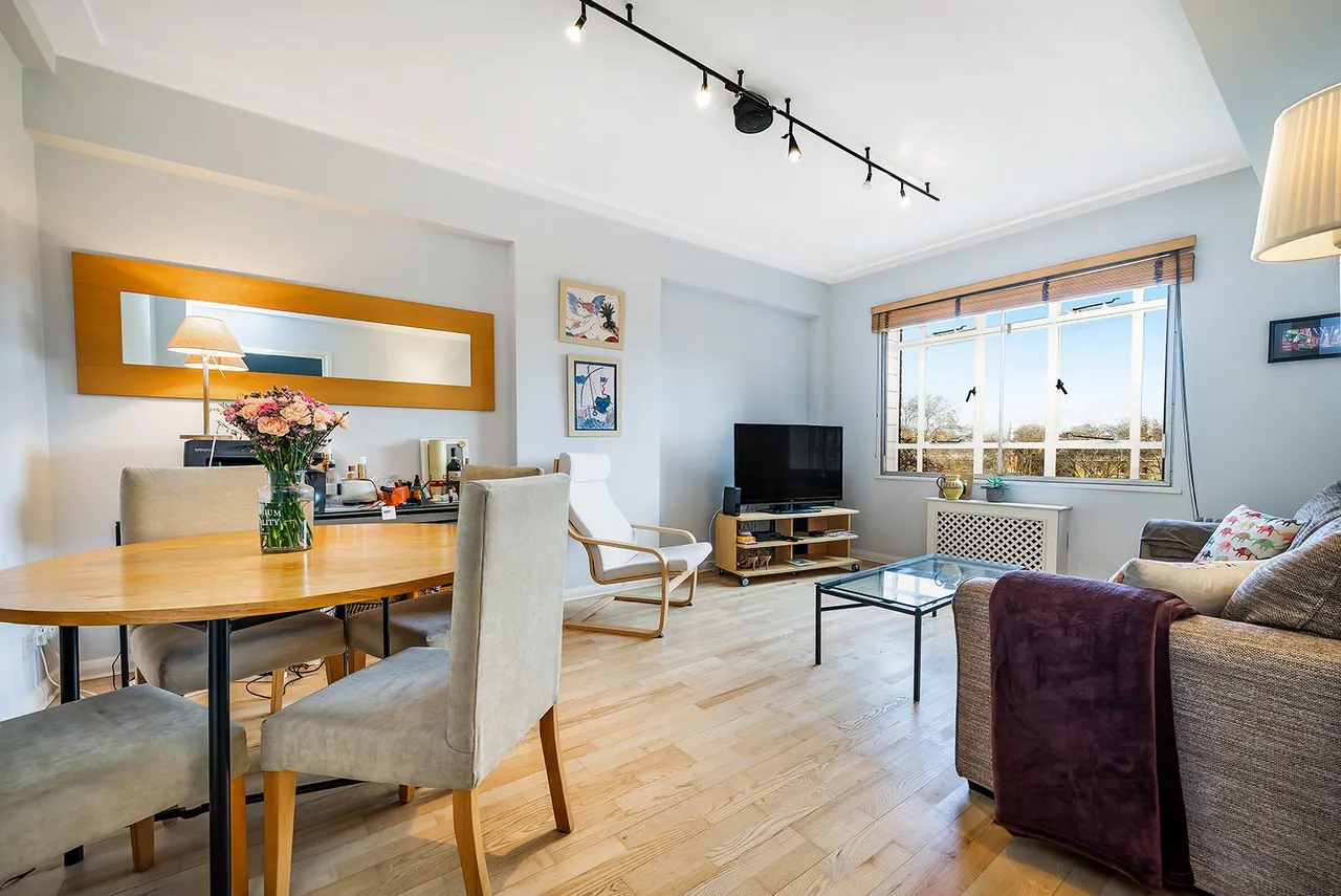 1 bed flat for sale, Whitelands House, London, SW3