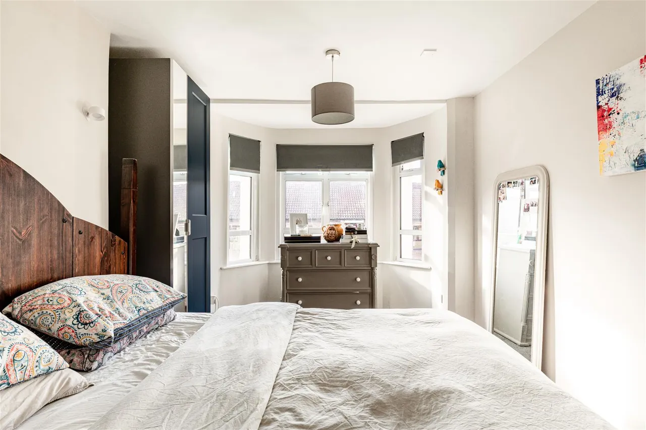 Curwen Road, London, W12, photo 5