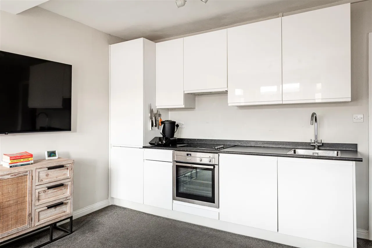 Curwen Road, London, W12, photo 4