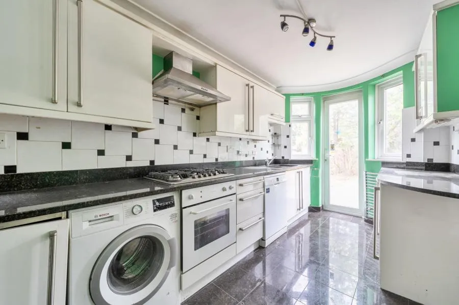 Hillcrest Gardens, London, N3, photo 5