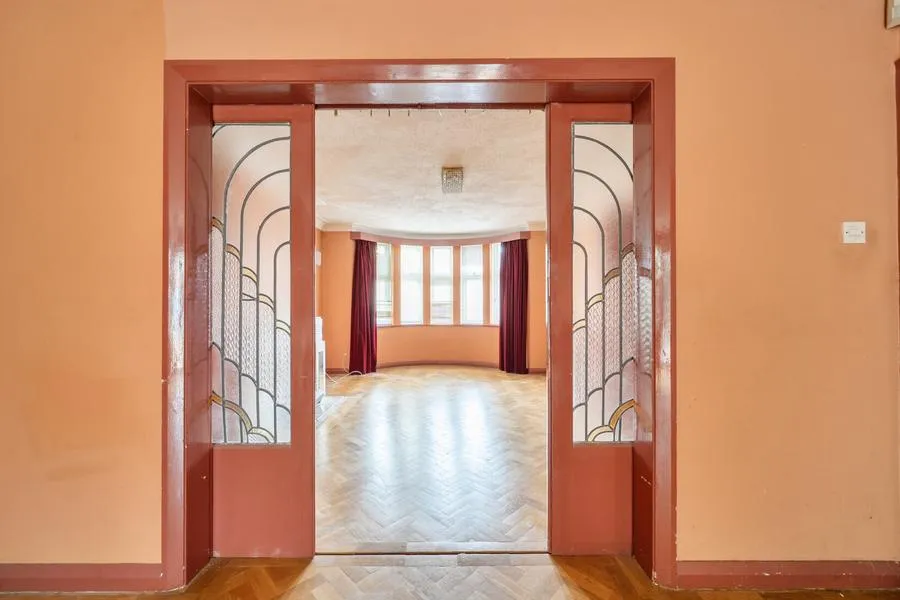 Hillcrest Gardens, London, N3, photo 20