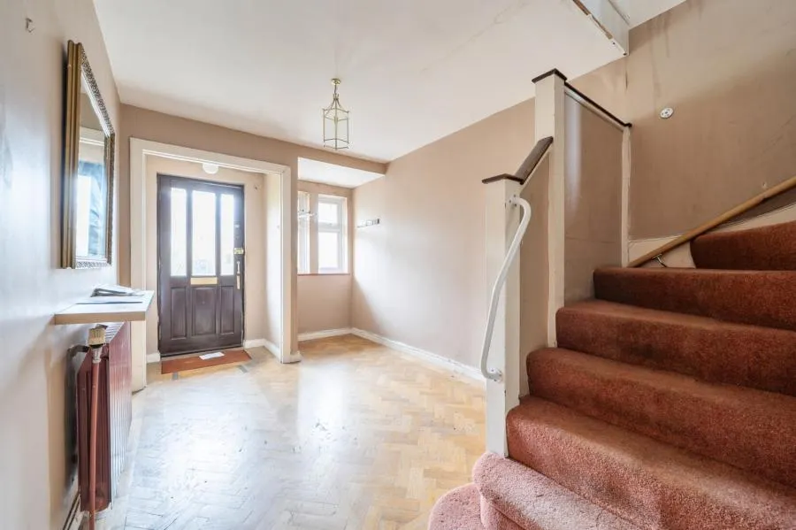 Hillcrest Gardens, London, N3, photo 9
