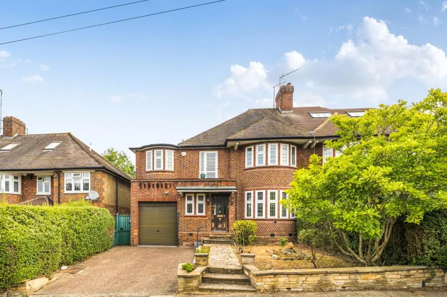 Hillcrest Gardens, London, N3, photo 21