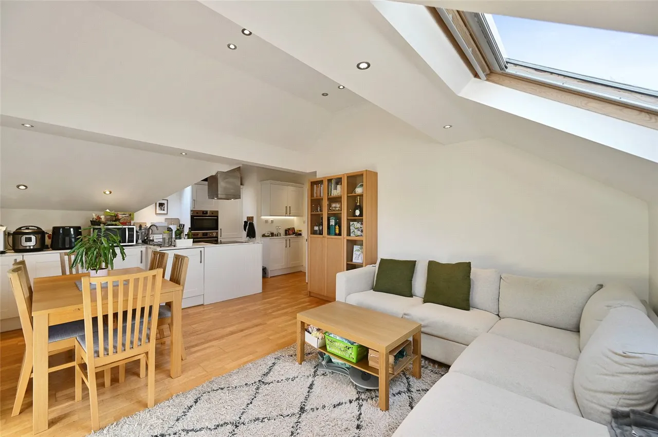 Woodfield Road, London, W5, photo 9