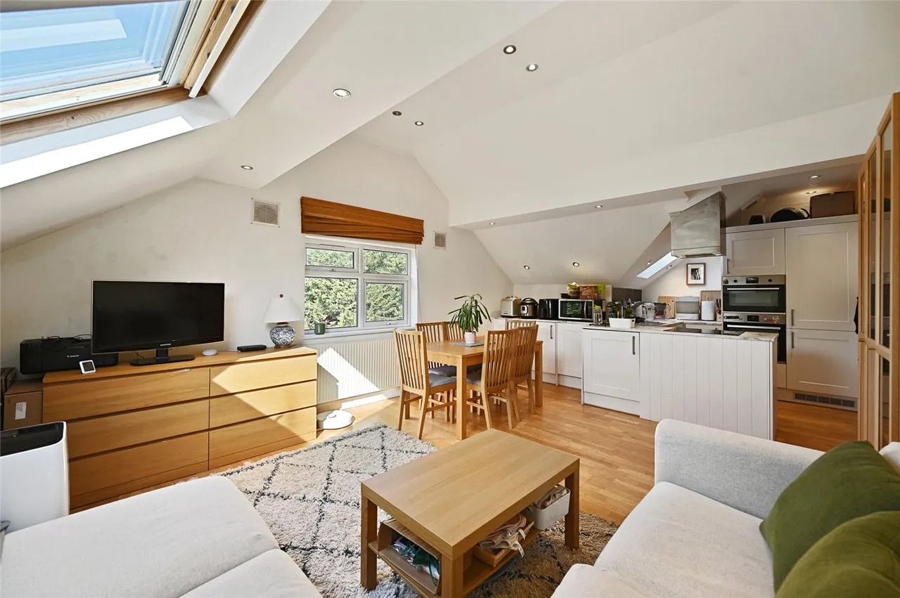 Woodfield Road, London, W5, photo 10
