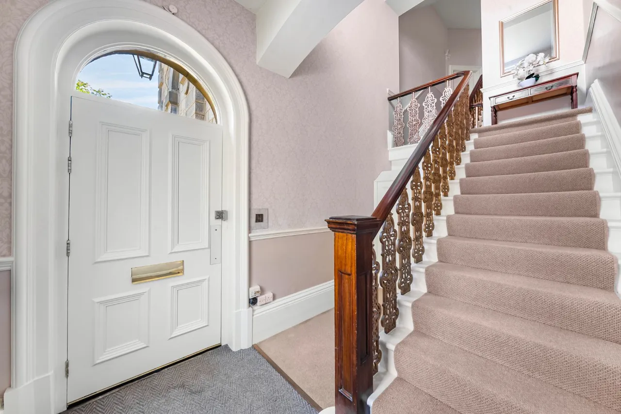 Leeds Road, Harrogate, HG2, photo 11