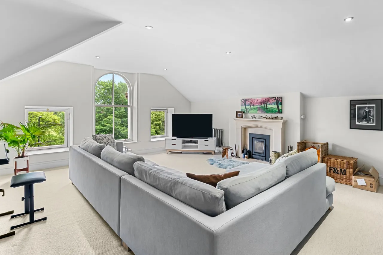 Leeds Road, Harrogate, HG2, photo 2