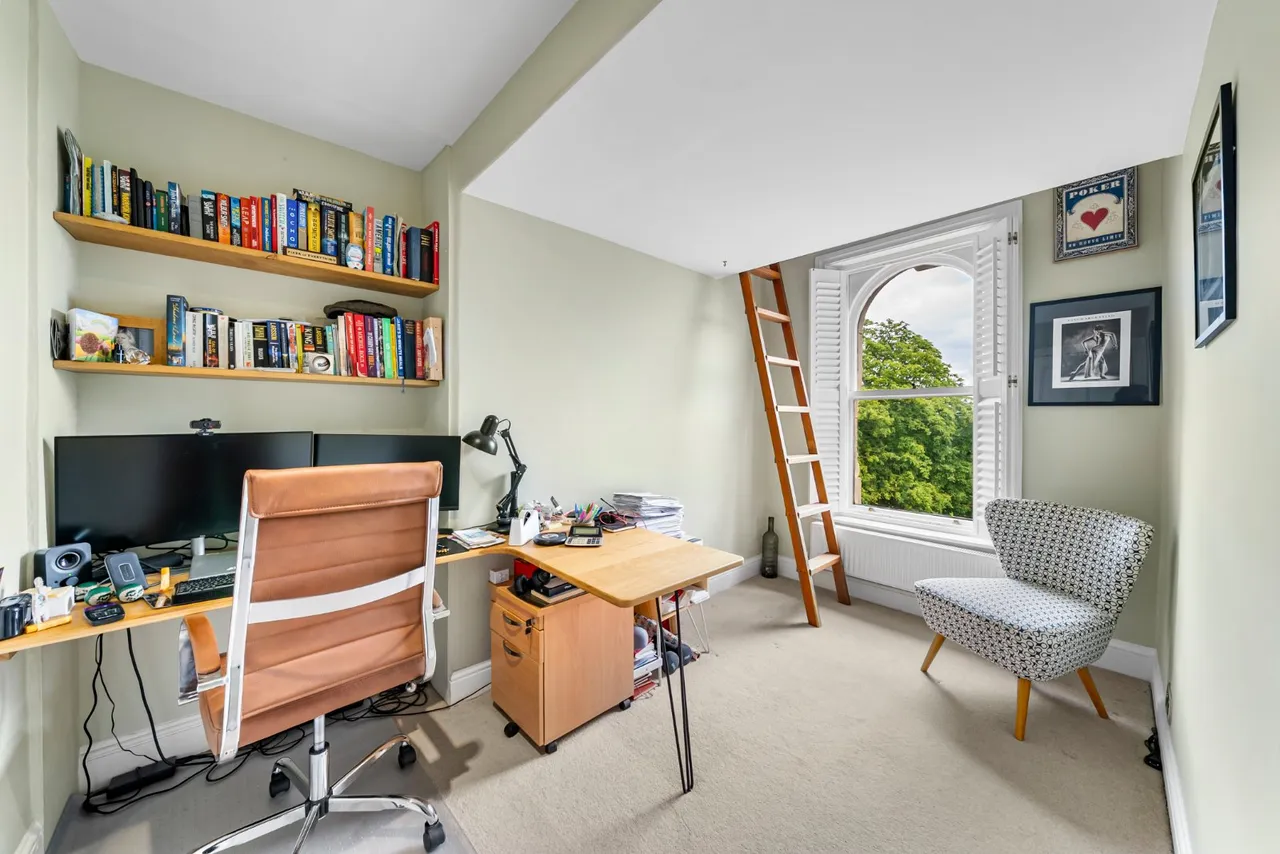 Leeds Road, Harrogate, HG2, photo 9