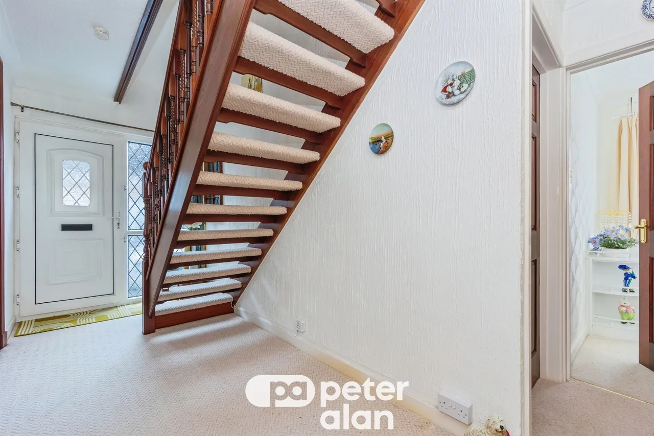 Briarwood Close, Neath, SA10, photo 19