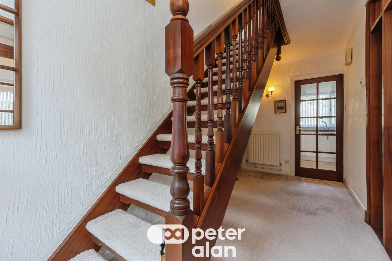 Briarwood Close, Neath, SA10, photo 14