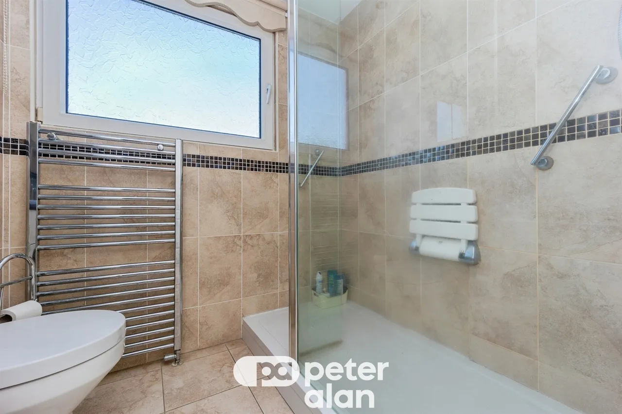 Briarwood Close, Neath, SA10, photo 10