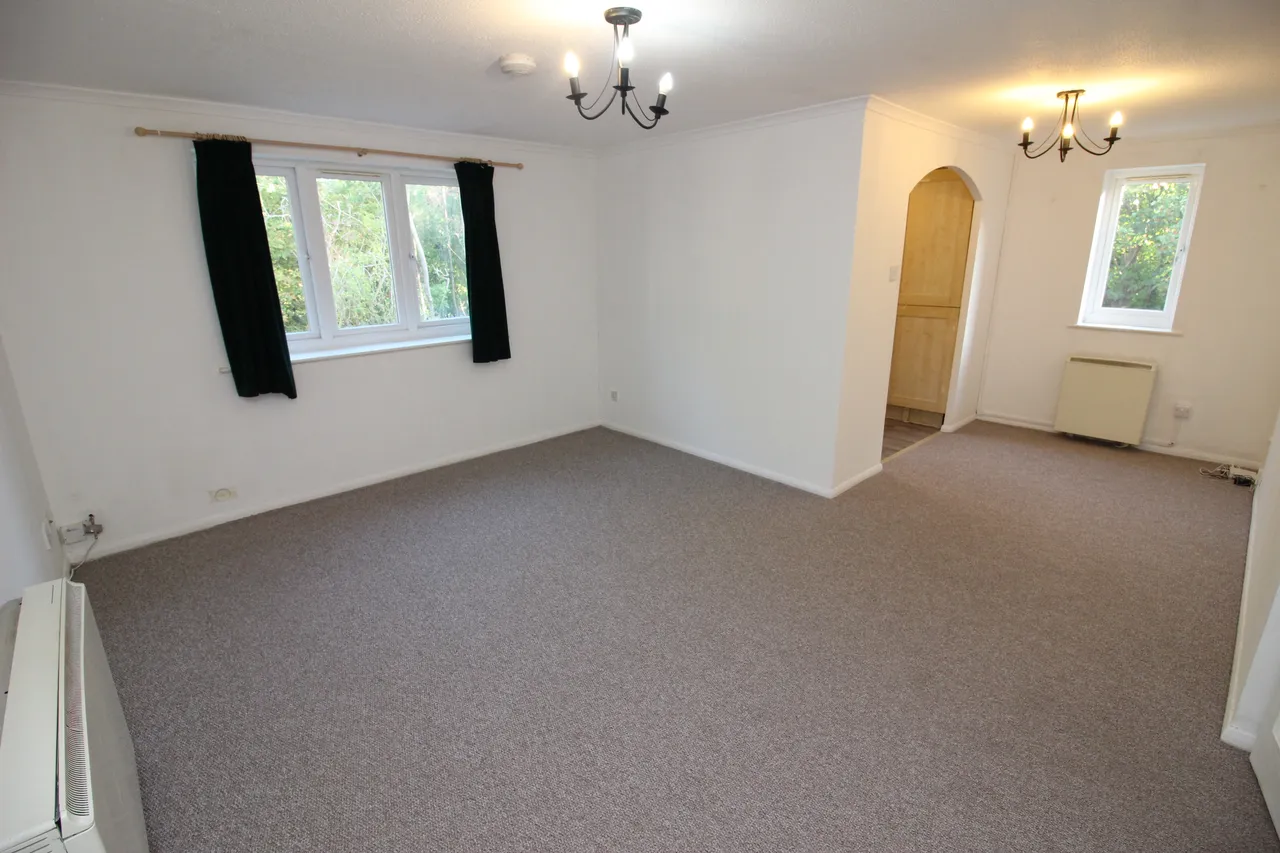 Percy Gardens, WORCESTER PARK, Surrey, Worcester Park, KT47SB, photo 3