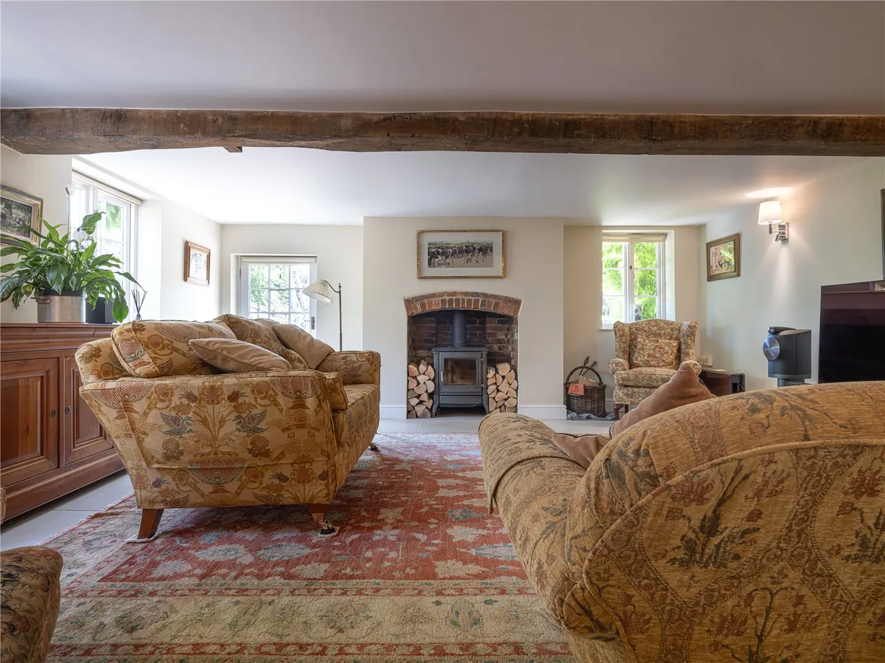 Poulton Hill, Marlborough, SN8, photo 4