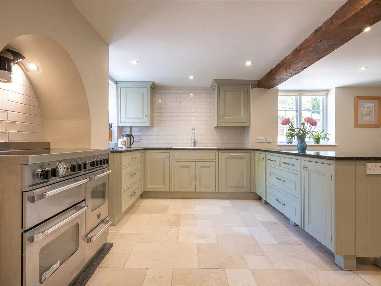 Poulton Hill, Marlborough, SN8, photo 5