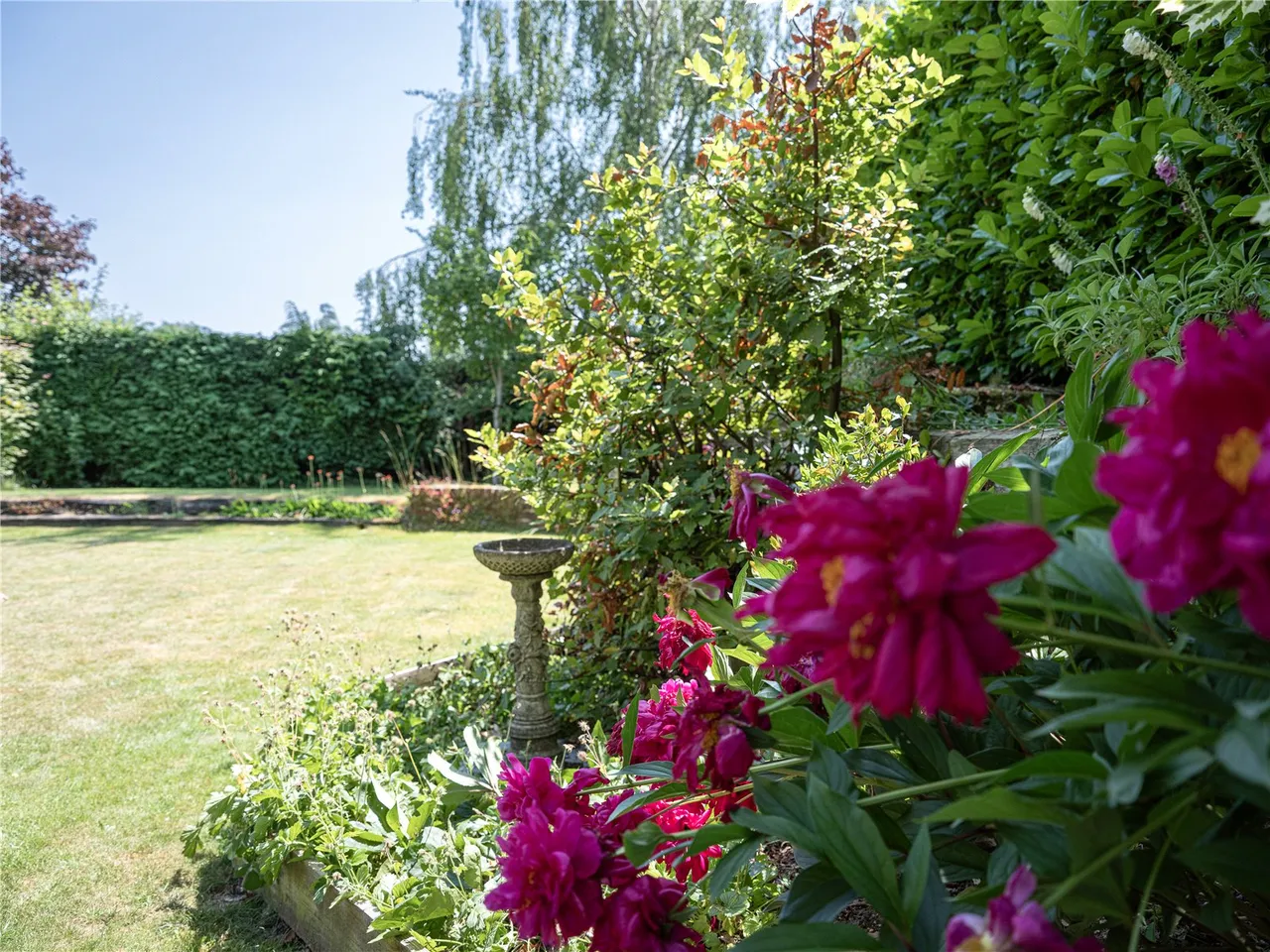 Poulton Hill, Marlborough, SN8, photo 22