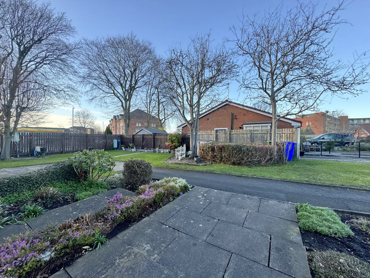 Lomas Close, Burnage, M19, photo 8