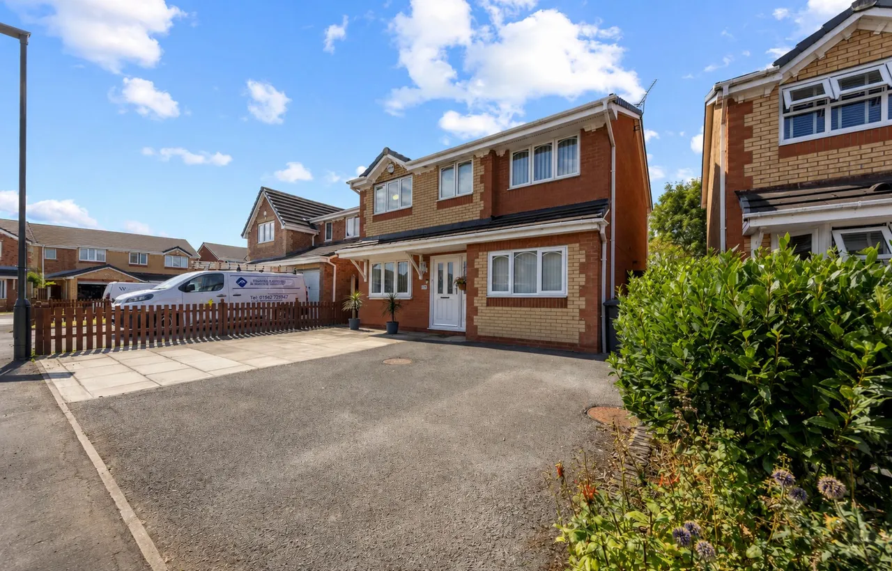 4 bed house for sale — Lapwing Close, Lowton, Warrington, WA3 2GU