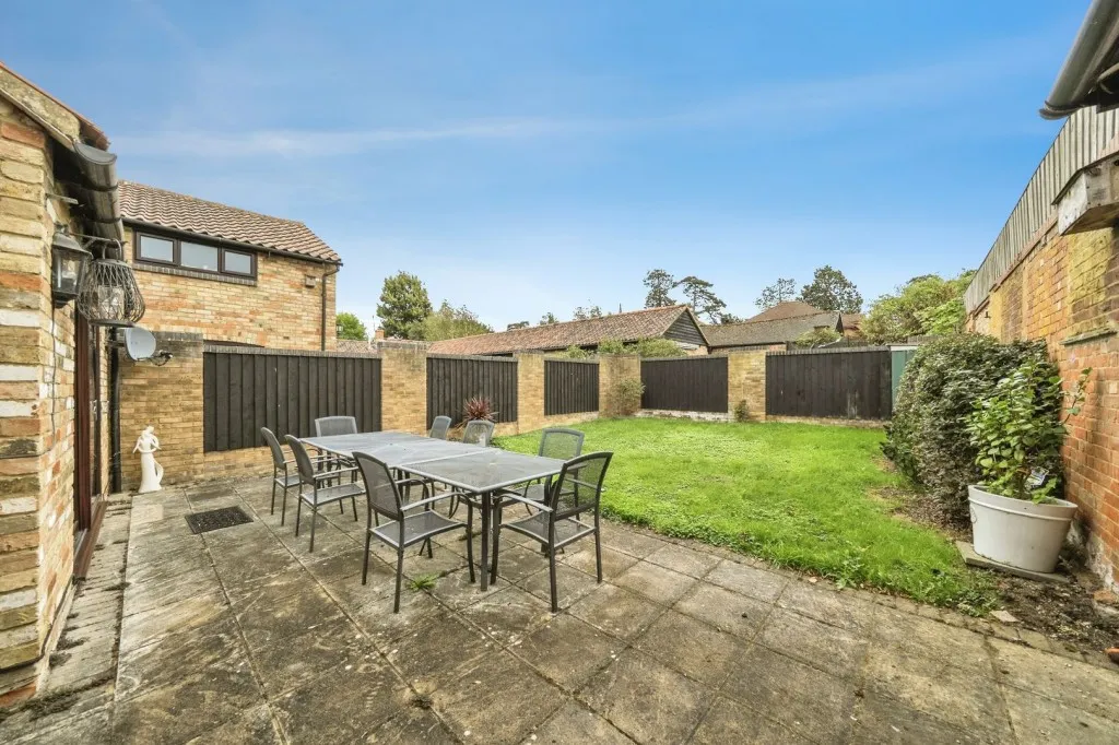 Church Road, Westoning, MK45, photo 16