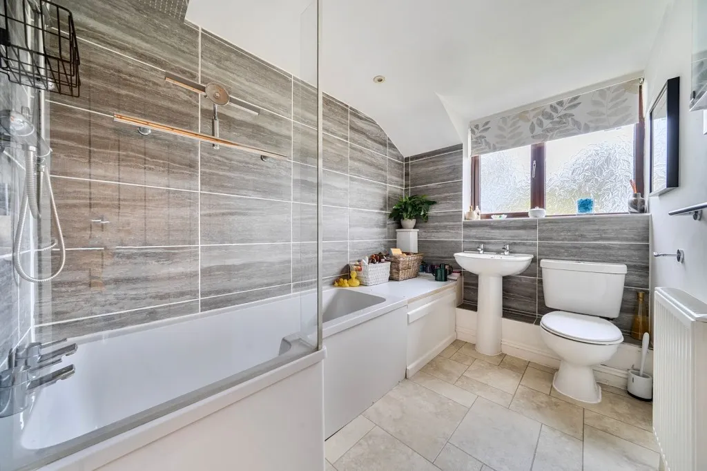 Church Road, Westoning, MK45, photo 15