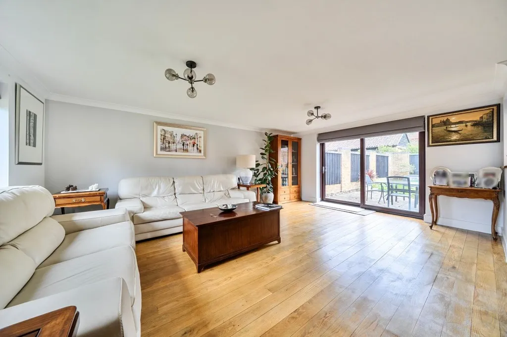 Church Road, Westoning, MK45, photo 9