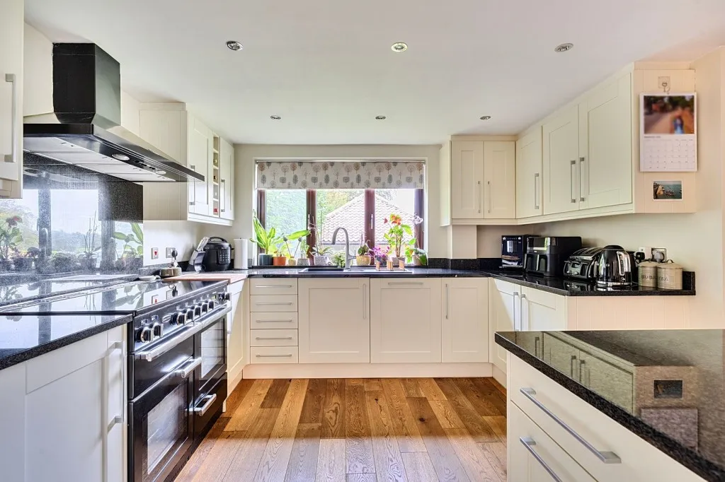 Church Road, Westoning, MK45, photo 8
