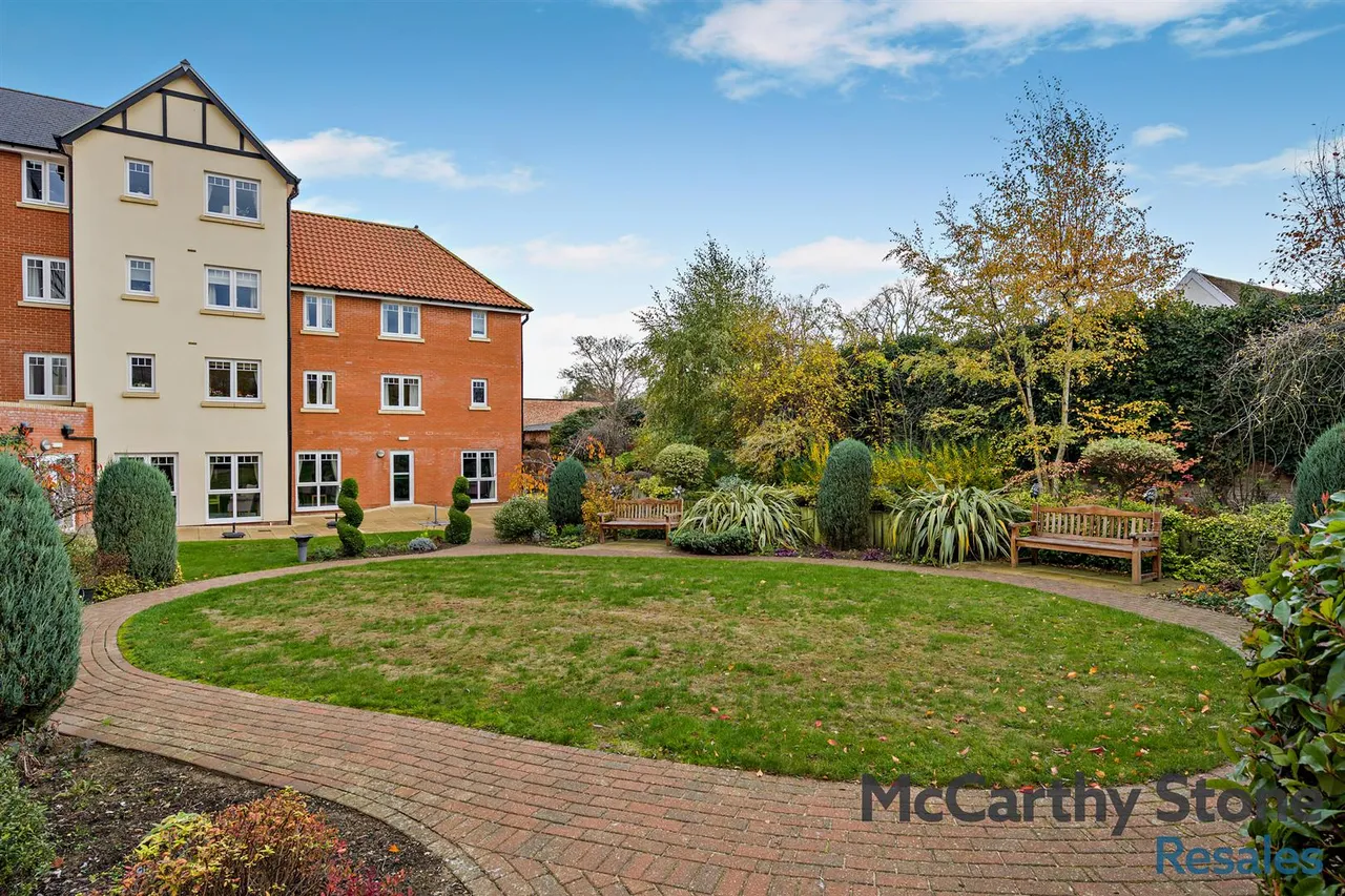 Cotton Lane, Bury St. Edmunds, IP33, photo 16